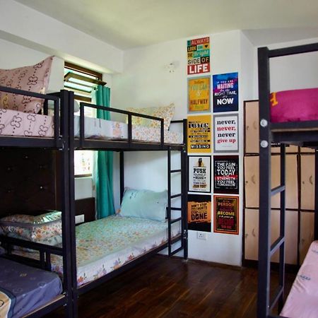 Backpackers Den Hostel Гангток Екстериор снимка