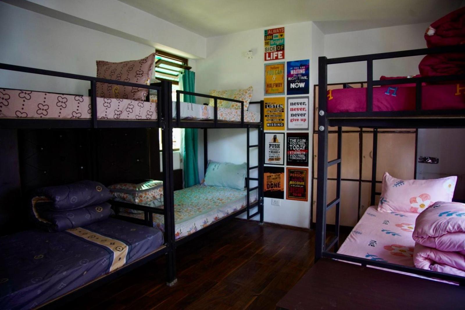 Backpackers Den Hostel Гангток Екстериор снимка